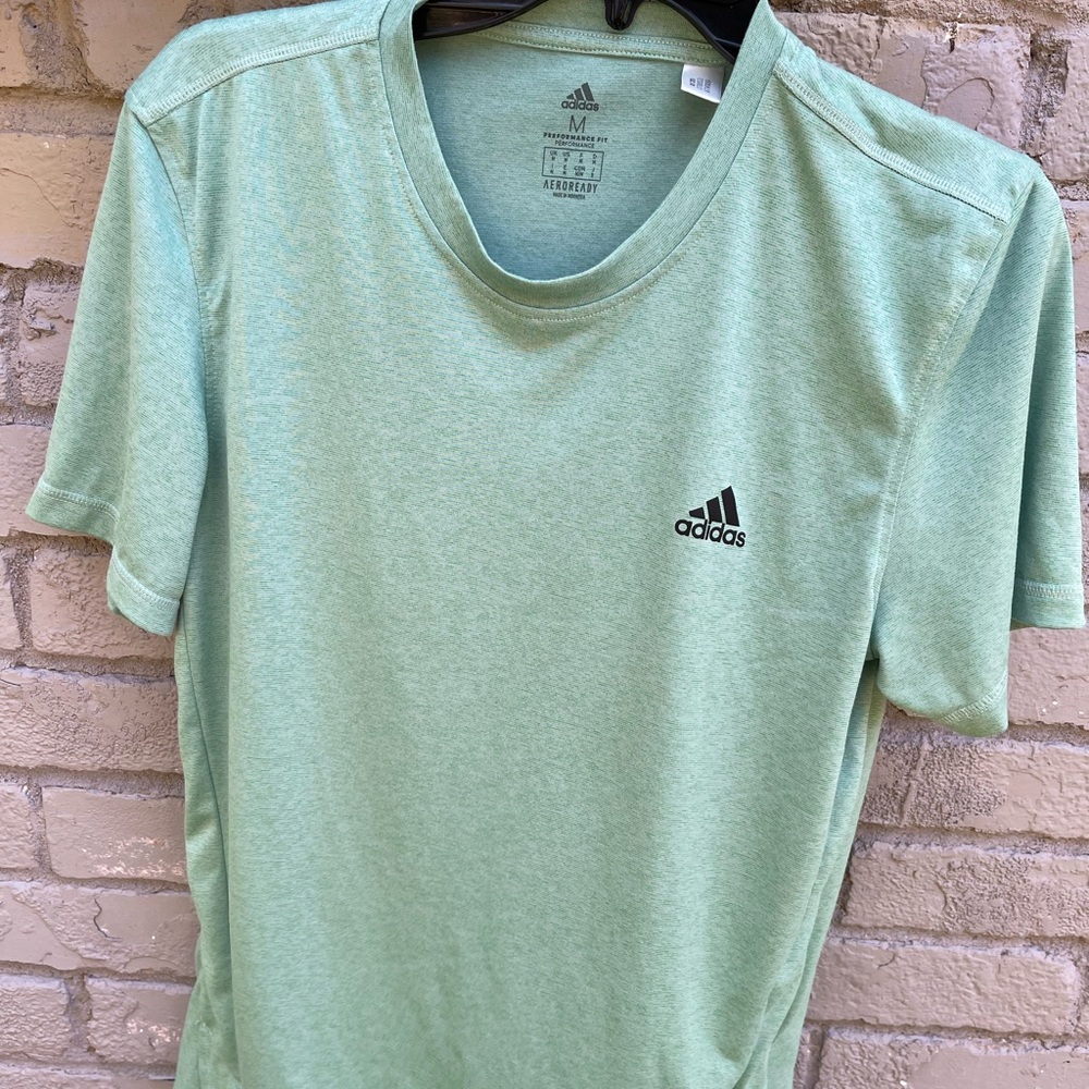 Adidas AEROREADY Shirt Size Medium
